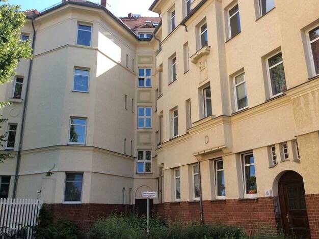 Wohnung zur Miete 614 € 3 Zimmer 76,2 m² 4. Geschoss frei ab 19.12.2026 Posadowskyanlagen 9 Reudnitz-Thonberg Leipzig 04317