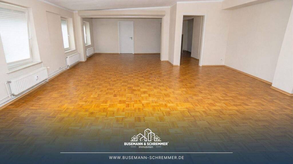 Attraktive Wohn- oder Gewerbeeinheit mit Lagerhalle in Springe - vielseitig nutzbar