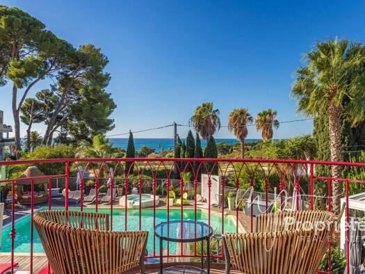 Einfamilienhaus zum Kauf 2.800.000 € 10 Zimmer 336 m² 1.800 m² Grundstück Bord de Mer Carqueiranne 83320