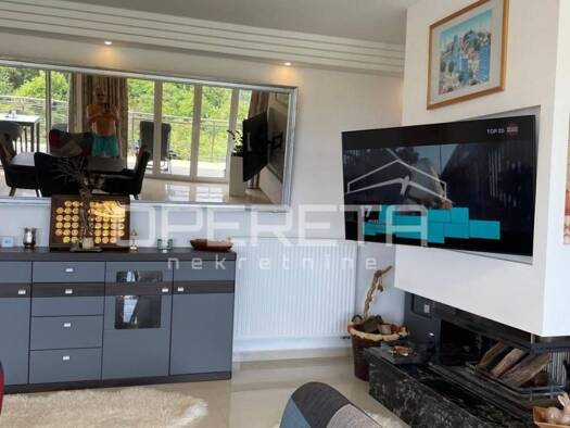 Haus zum Kauf 1.300.000 € 8 Zimmer 420 m² Osijek