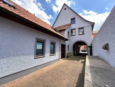 Haus zum Kauf 495.000 € 385 m² 581 m² Grundstück Gerolzhofen Gerolzhofen 97447