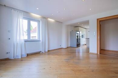 Doppelhaushälfte zum Kauf 345.000 € 3,5 Zimmer 74 m² 3.867 m² Grundstück Erzingen Klettgau 79771