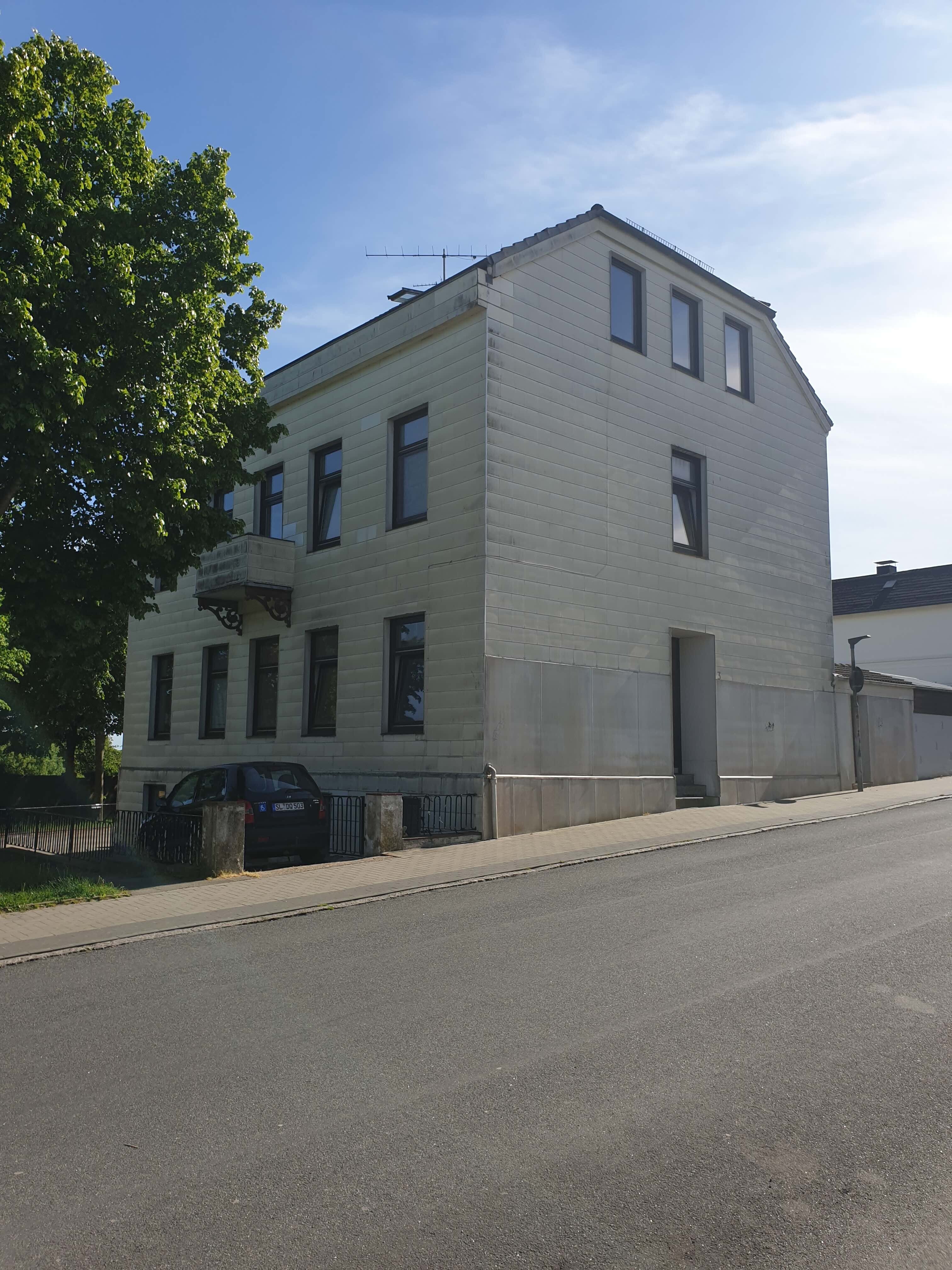 Wohnung zur Miete 495 € 3 Zimmer 90 m²<br/>Wohnfläche 1.<br/>Geschoss ab sofort<br/>Verfügbarkeit Wilhelminenschule Schleswig 24837