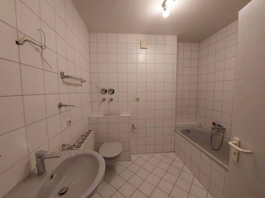 Wohnung zur Miete 790 € 4 Zimmer 113 m² Feuerbachstraße 17 Untermhaus Gera 07548