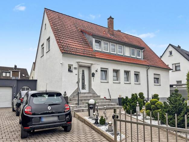 Mehrfamilienhaus zum Kauf 539.000 € 8 Zimmer 163,9 m² 536 m² Grundstück frei ab 01.08.2026 Werderau Nürnberg 90441