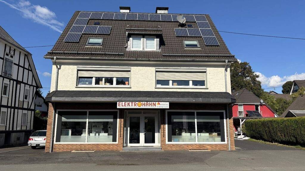 Gewerbeobjekt zum Kauf als Kapitalanlage geeignet 465.000 € 8 Zimmer 391 m² 537 m² Grundstück Ferndorf Kreuztal 57223
