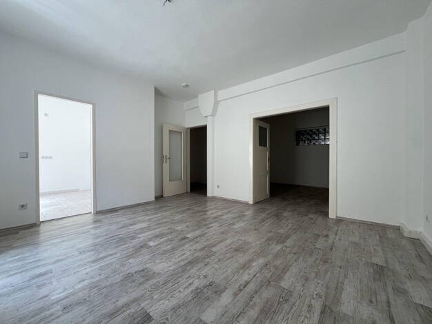 Wohnung zur Miete 300 € 2 Zimmer 45 m² 2. Geschoss Othmarsweg 6 Naumburg Naumburg 06618