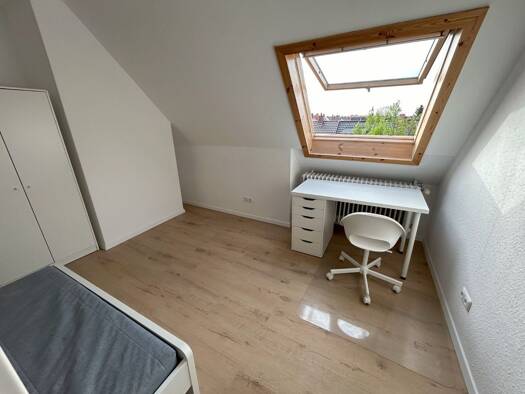 Wohnung zur Miete 365 € 1 Zimmer 15 m² 2. Geschoss frei ab 01.10.2026 Riedsaumstraße 53 Friesenheim/Nord Ludwigshafen am Rhein 67063