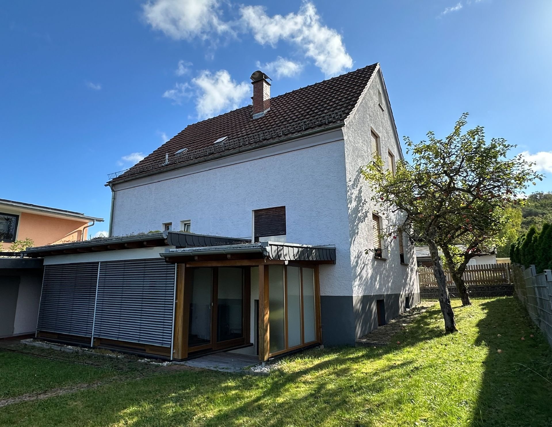 Einfamilienhaus zum Kauf 299.000 € 6 Zimmer 126 m²<br/>Wohnfläche 600 m²<br/>Grundstück Nauborn Wetzlar 35580