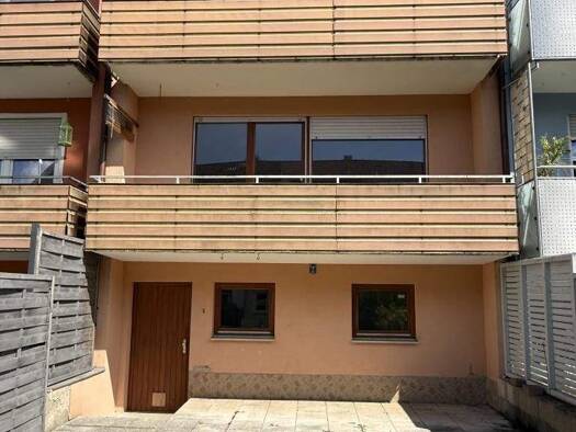 Reihenmittelhaus zum Kauf 245.000 € 6 Zimmer 125 m² 275 m² Grundstück frei ab sofort Lehrberg 91611