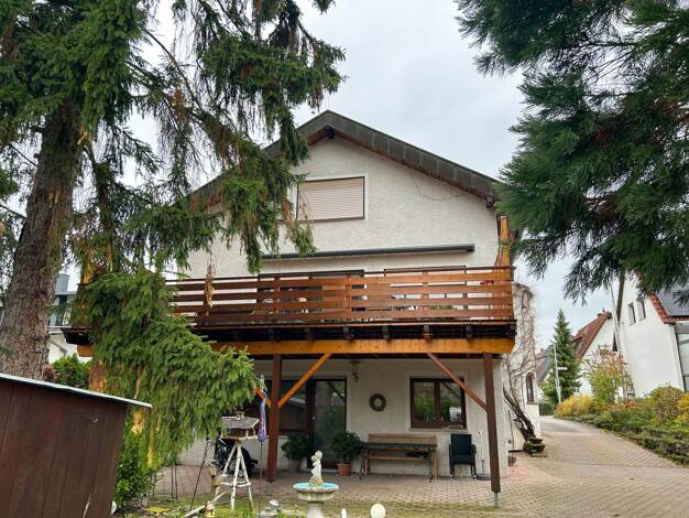 Haus zum Kauf 1.350.000 € 350 m² 1.280 m² Grundstück Kochendorf Bad Friedrichshall 74177