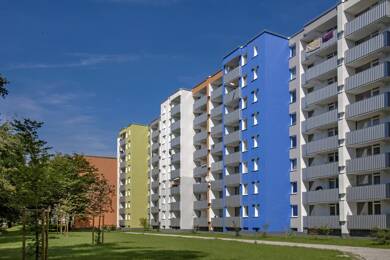 Wohnung zur Miete 931 € 3 Zimmer 81 m² 3. Geschoss frei ab 16.07.2025 Potsdamer Straße 30 Hassels Düsseldorf 40599
