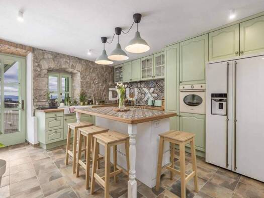 Haus zur Miete 1.700 € 5 Zimmer 170 m² Čavle