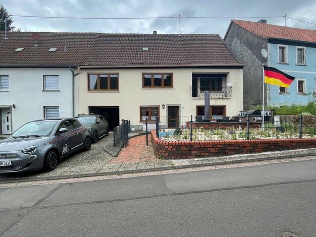 Doppelhaushälfte zum Kauf 113.000 € 5 Zimmer 160 m² 496 m² Grundstück Mettweiler 55777