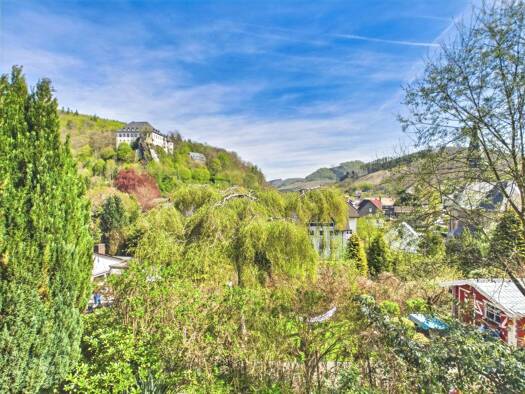 Einfamilienhaus zum Kauf 259.000 € 7 Zimmer 175 m² 460 m² Grundstück Bilstein Lennestadt 57368