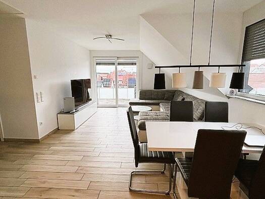 Wohnung zur Miete 725 € 2 Zimmer 56 m² Geschoss 3/3 frei ab 01.08.2026 Neckarwestheim 74382