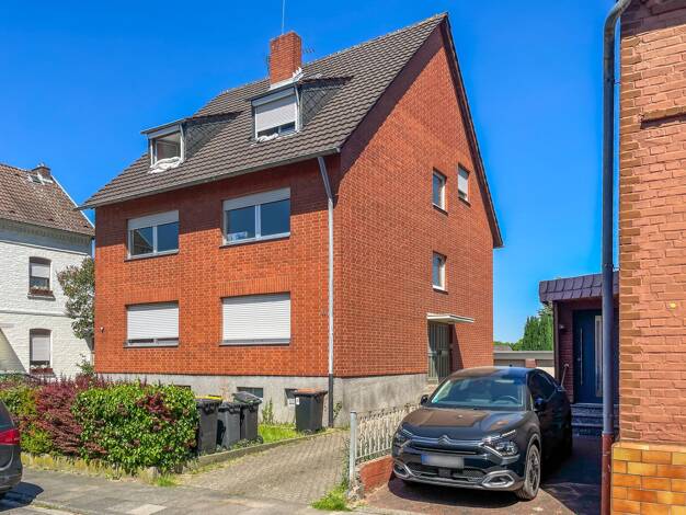 Mehrfamilienhaus zum Kauf 900.000 € 270 m² 553 m² Grundstück Kendenich Hürth 50354