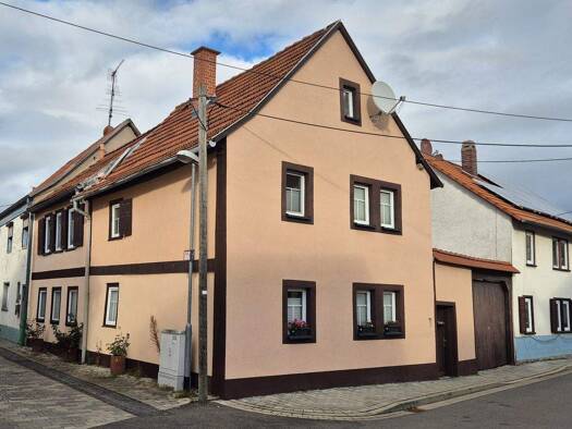Einfamilienhaus zum Kauf 220.000 € 6 Zimmer 180 m² 151 m² Grundstück frei ab 01.01.2026 Dachwig 99100