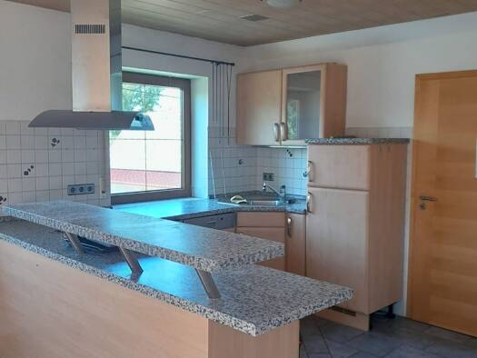 Wohnung zur Miete 700 € 4 Zimmer 90 m² Geschoss 2/3 frei ab sofort Auwaldweg 3 Pleß 87773