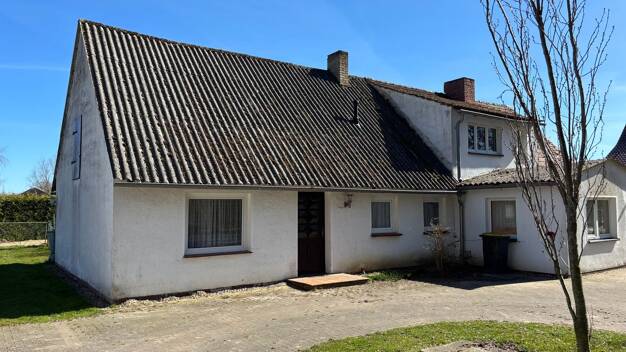 Einfamilienhaus zum Kauf 130.000 € 5 Zimmer 150 m² 1.110 m² Grundstück frei ab sofort Poggenhof Schaprode 18569