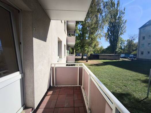 Wohnung zur Miete 361 € 3 Zimmer 58,2 m² EG Arthur-Scheibner-Straße 3 Merseburg Merseburg 06217