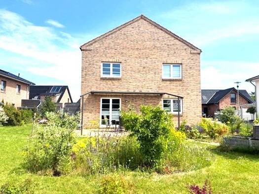Haus zum Kauf 768.000 € 1 Zimmer Reinfeld 23858