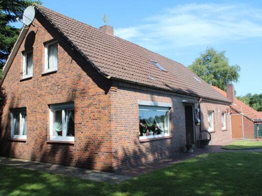 Einfamilienhaus zum Kauf 130.000 € 5 Zimmer 90 m² 5.057 m² Grundstück Blomberg 26487