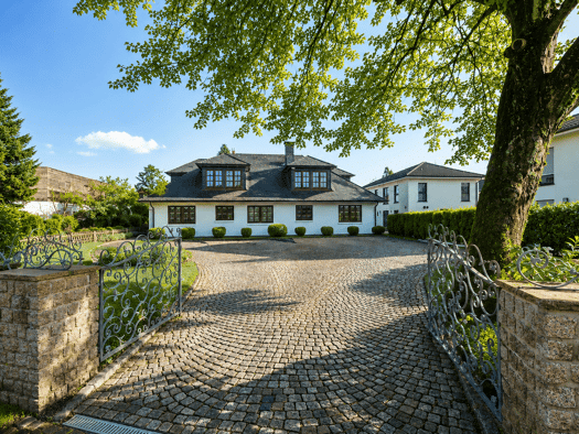 Villa zum Kauf 1.550.000 € 15 Zimmer 435 m² 889 m² Grundstück Duvenstedt Wandsbek 22397