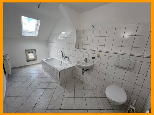 Wohnung zur Miete 350 € 2 Zimmer 69,7 m² 3. Geschoss Brüderstraße 7 Weida 07570