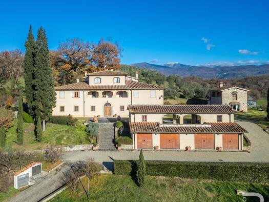 Haus zum Kauf 2.600.000 € 10 Zimmer 1.050 m² 200.000 m² Grundstück frei ab sofort Castelfranco Piandiscò 52020