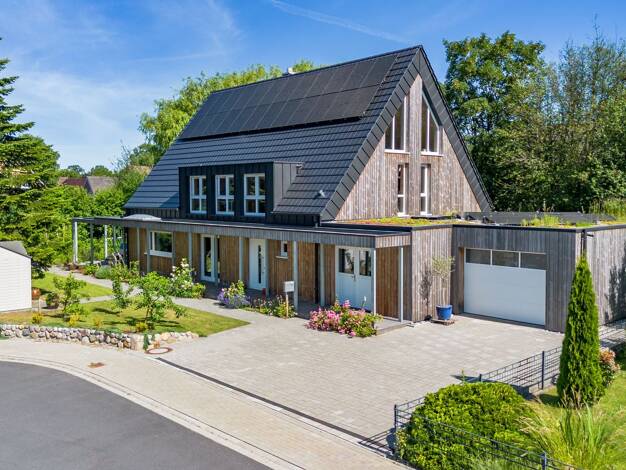 Einfamilienhaus zum Kauf 1.340.000 € 6 Zimmer 270 m² 1.341 m² Grundstück Friedrichstadt 25840