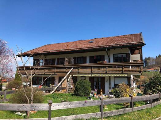 Wohnung zum Kauf 350.000 € 4 Zimmer 102 m² 1. Geschoss frei ab 01.12.2026 Hammer Siegsdorf 83313