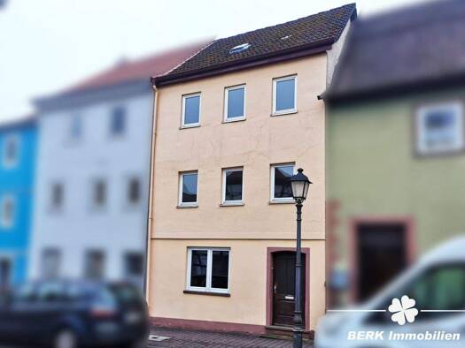 Reihenmittelhaus zum Kauf 118.000 € 5 Zimmer 102 m² 60 m² Grundstück Amorbach Amorbach 63916