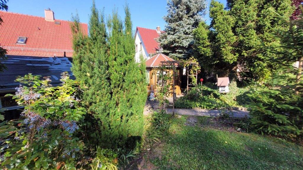 Einfamilienhaus zum Kauf 175.000 € 1 Zimmer 112 m² 694 m² Grundstück frei ab sofort Seebergen Drei Gleichen 99869