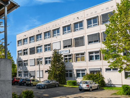 Praxis zur Miete provisionsfrei 13,50 € 261,2 m² Bürofläche Schlehenweg 30 Paunsdorf Ost 04329