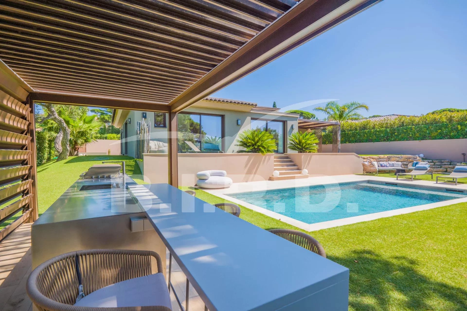 Villa zum Kauf provisionsfrei 3.150.000 € 5 Zimmer 198 m²<br/>Wohnfläche 795 m²<br/>Grundstück Nartelle-Noyer-Bellevue-bd des Sardinaux Sainte-Maxime 83120