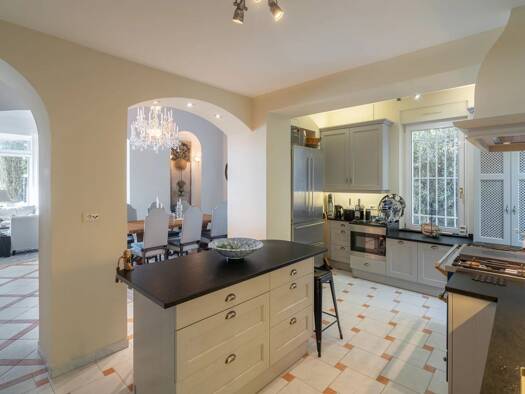 Einfamilienhaus zum Kauf 1.580.000 € 9 Zimmer 548 m² 3.360 m² Grundstück Centre Ville Nord Grasse 06130