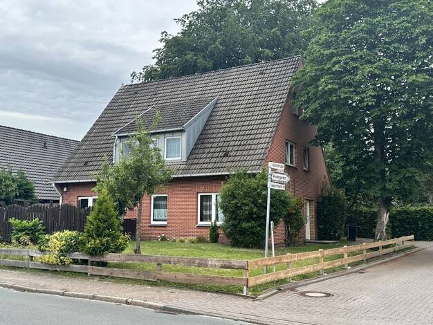 Mehrfamilienhaus zum Kauf 345.000 € 10 Zimmer 209 m² 501 m² Grundstück Wiefelstede Wiefelstede 26215