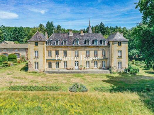 Land-/Forstwirtschaft zum Kauf 1.280.000 € 138.705 m² Grundstück Charolles 71120