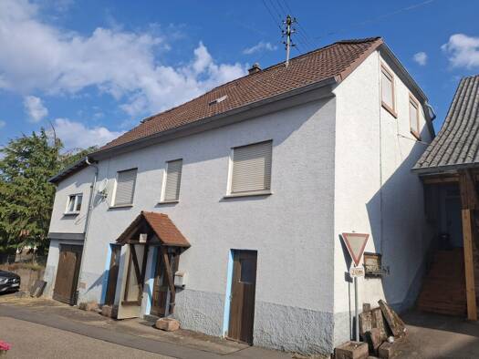Einfamilienhaus zum Kauf 198.000 € 5 Zimmer 133,5 m² 721 m² Grundstück Schwanheim Schönbrunn 69436