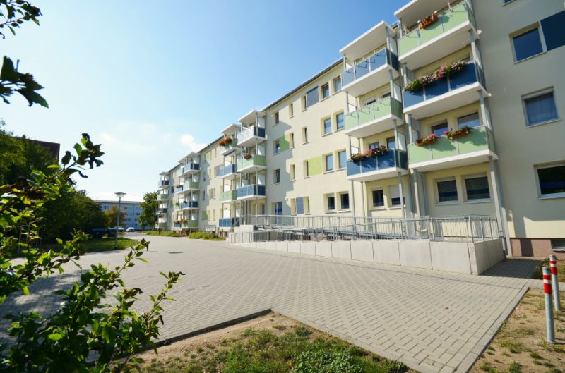 Wohnung zur Miete 300 € 2 Zimmer 48,6 m²<br/>Wohnfläche 1.<br/>Geschoss Zwickauer Straße 1 c Weida Riesa 01587