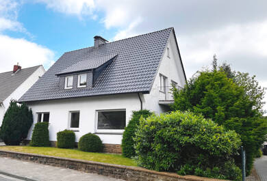 Einfamilienhaus zum Kauf 299.000 € 9 Zimmer 230 m² 1.014 m² Grundstück Eschstraße 37 Bohmte Bohmte 49163