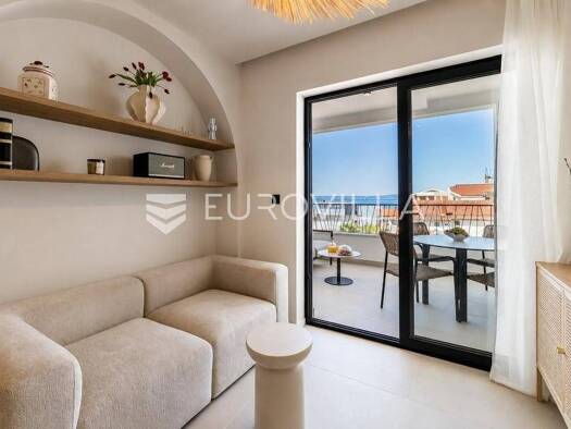 Wohnung zur Miete 950 € 2 Zimmer 67 m² 1. Geschoss Podstrana Podstrana