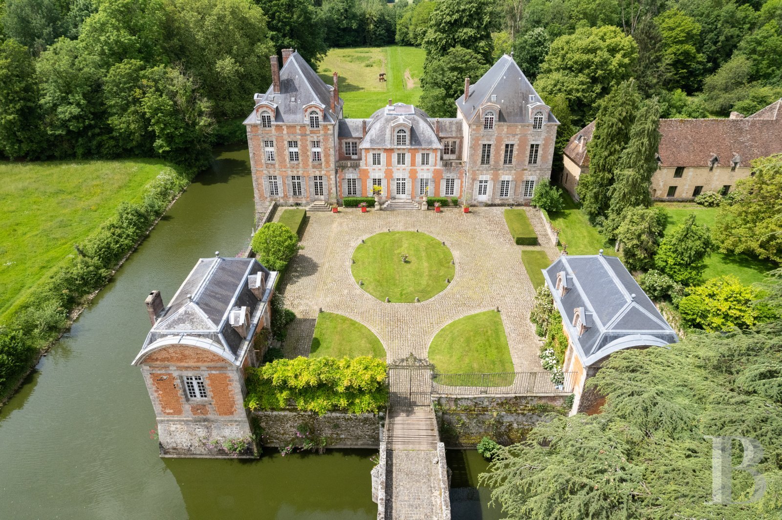 Schloss zum Kauf 2.200.000 € 20 Zimmer 1.000 m²<br/>Wohnfläche 110.894 m²<br/>Grundstück Tournan-en-Brie 77220