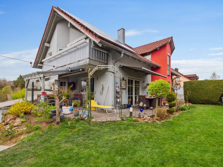 Mehrfamilienhaus zum Kauf 779.000 € 8,5 Zimmer 255 m² 767 m² Grundstück Undorf Nittendorf 93152