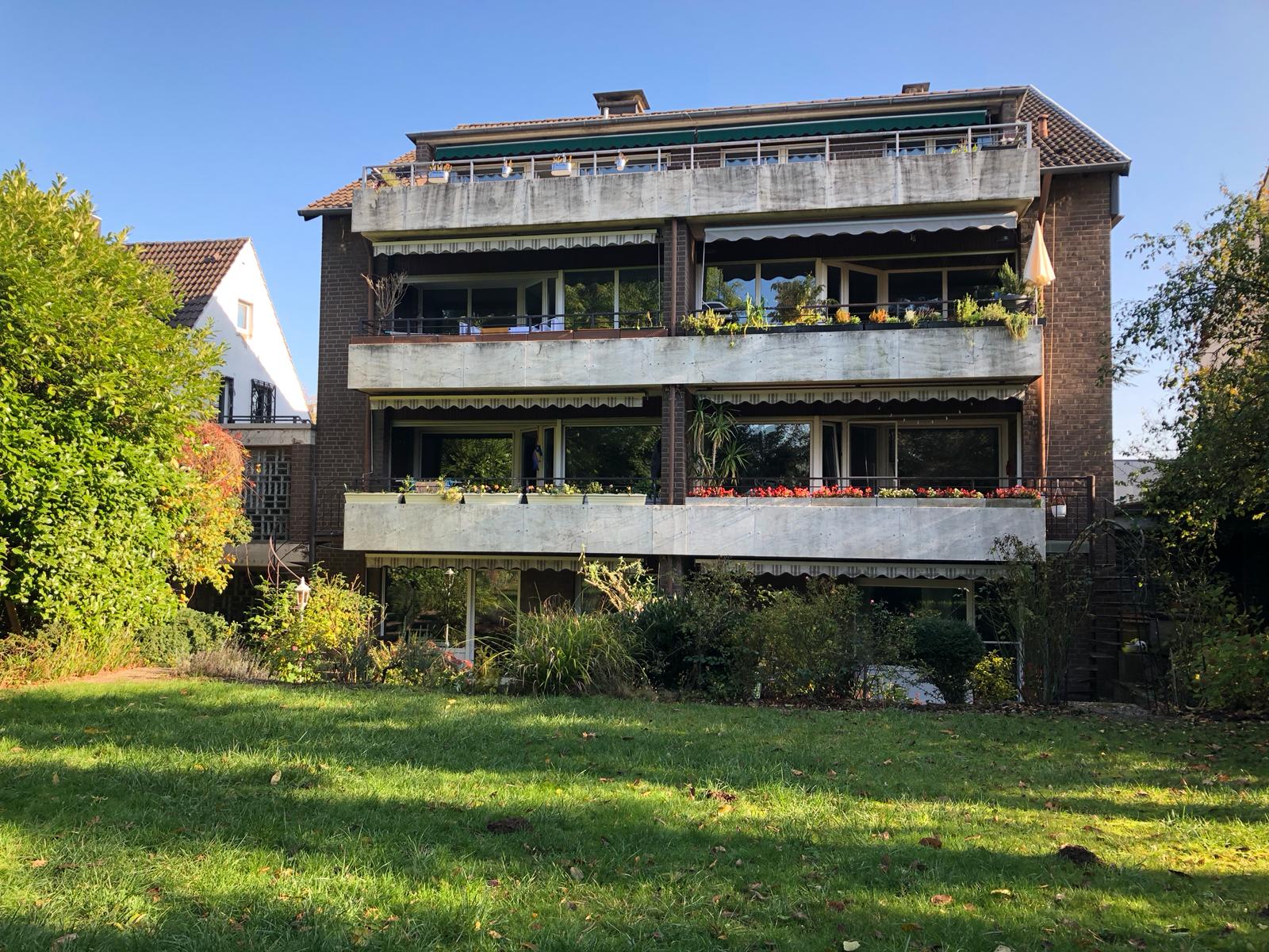 Mehrfamilienhaus zum Kauf 1.690.000 € 556 m²<br/>Wohnfläche 1.206 m²<br/>Grundstück Lohausen Düsseldorf 40474