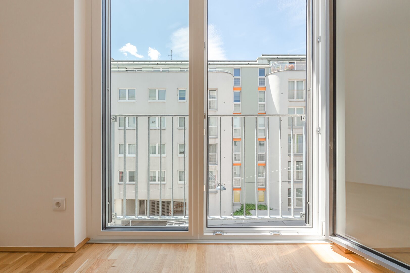 Wohnung zur Miete 732 € 2 Zimmer 55,7 m²<br/>Wohnfläche 3.<br/>Geschoss 01.03.2025<br/>Verfügbarkeit Felbigergasse Wien 1140