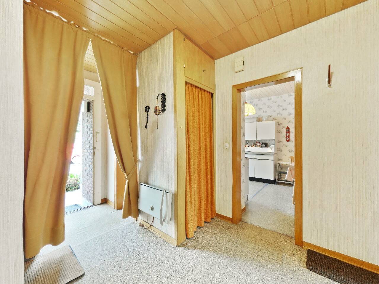 Einfamilienhaus zum Kauf – další