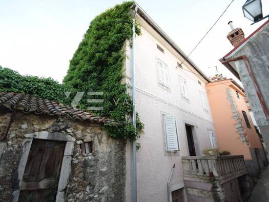 Einfamilienhaus zum Kauf 98.000 € 4 Zimmer 170 m² Dobrinj 51514
