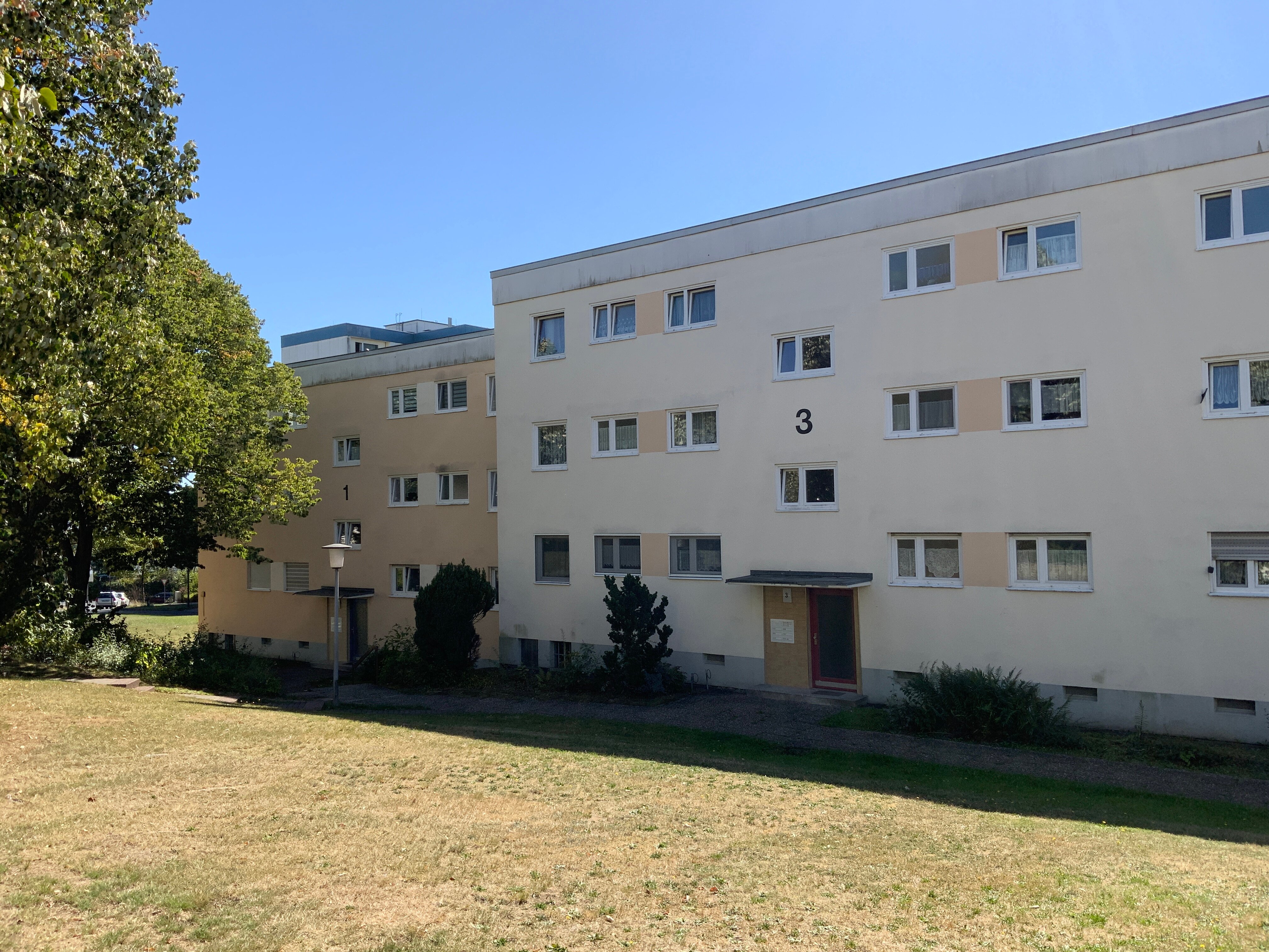 Wohnung zur Miete 413 € 2 Zimmer 55,6 m²<br/>Wohnfläche 2.<br/>Geschoss 01.02.2025<br/>Verfügbarkeit Arleser Straße 3 Nordend Fulda 36039